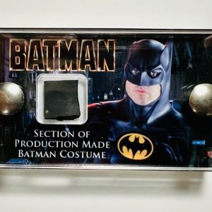 batman-1989-costume-piece-mini-display-production-made